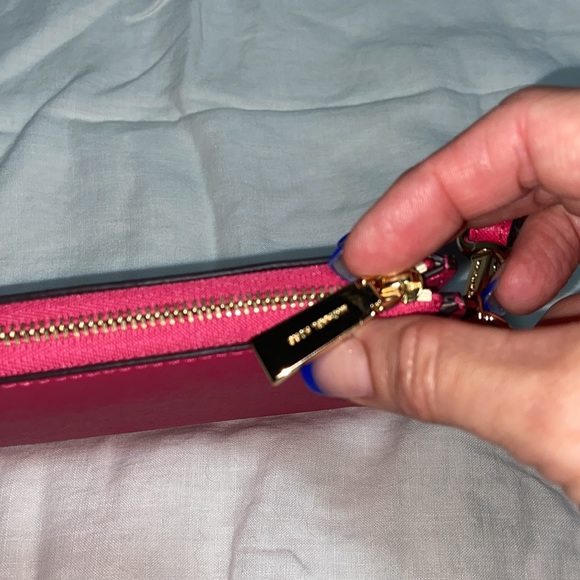 Nwot Michael Kors Jet Set perforated wristlet pouch - Picture 6 of 11